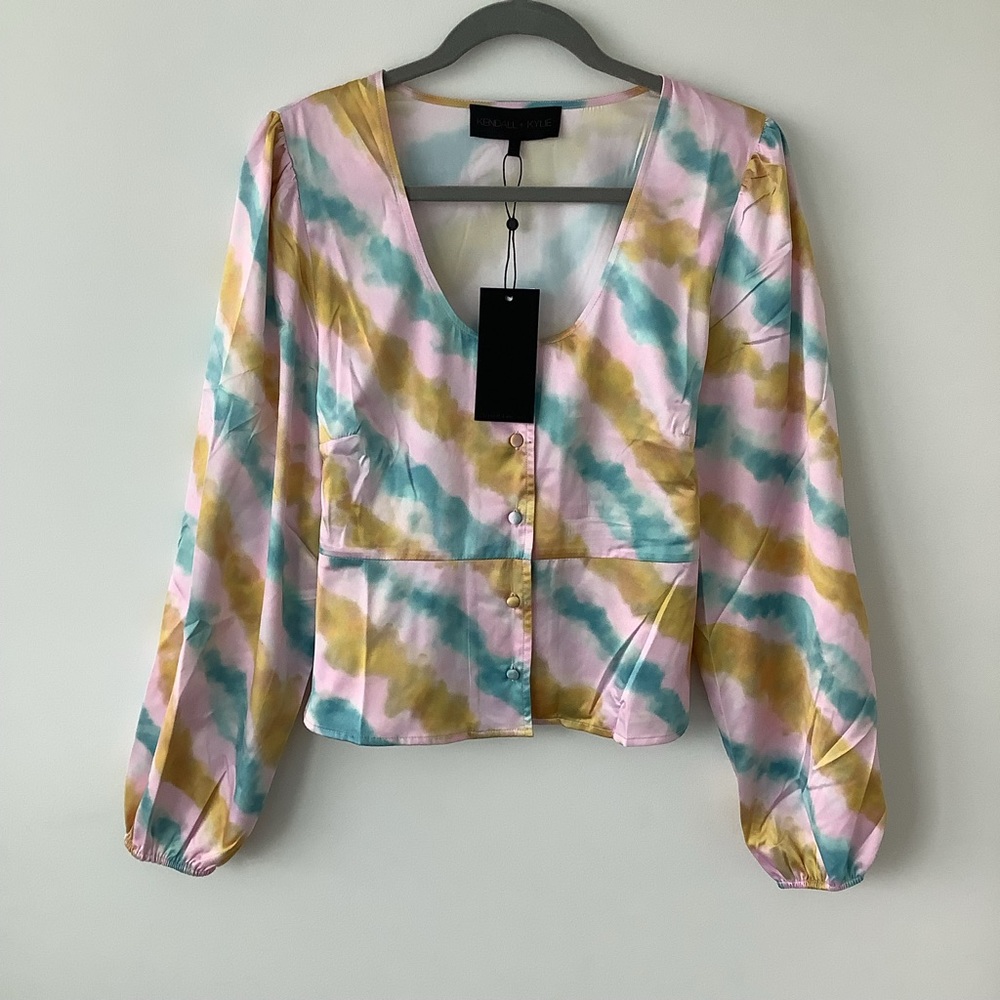 NWT KENDALL And KYLIE womens summer colour Tie Dye Blouse Lightweight Size L